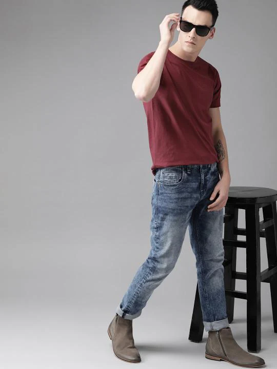 28ba8330-b5b1-40cc-a867-f39f718c876a1575021633740-Roadster-Men-Maroon-Solid-Round-Neck-T-shirt-427157502163180-5_1320f302-7c95-4250-809d-a062bcf2ff34webp
